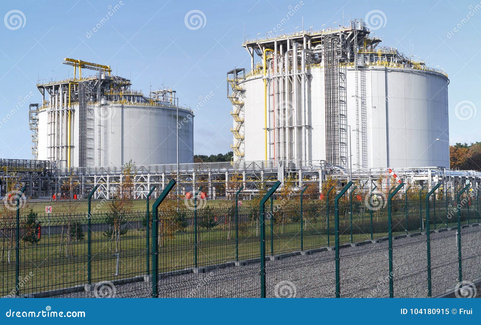 terminal lng in swinoujscie